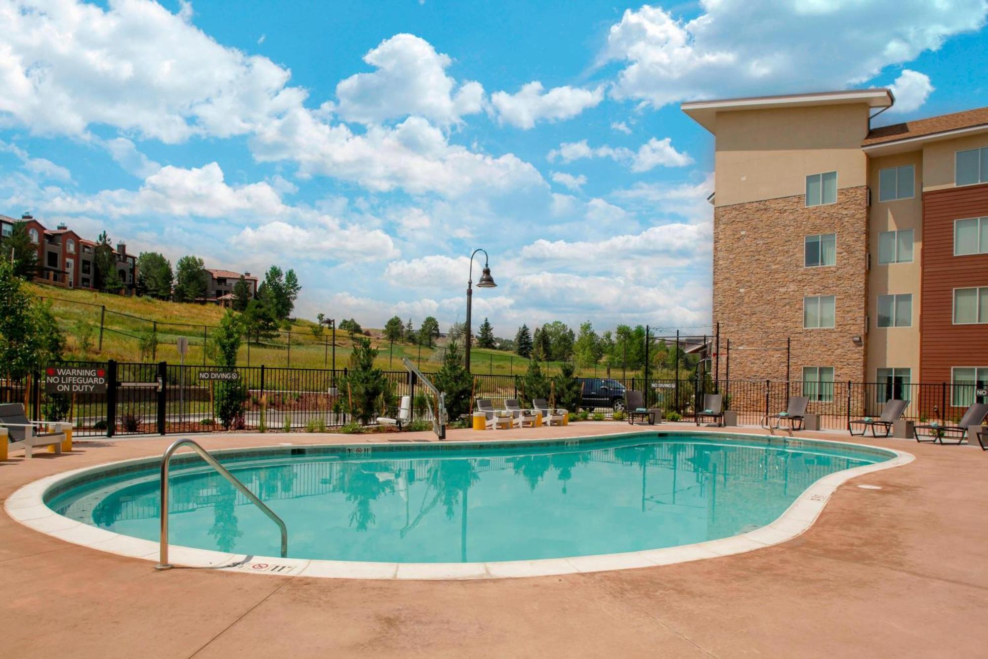 Fairfield Inn & Suites By Marriott Boulder Broomfield/Interlocken Екстериор снимка